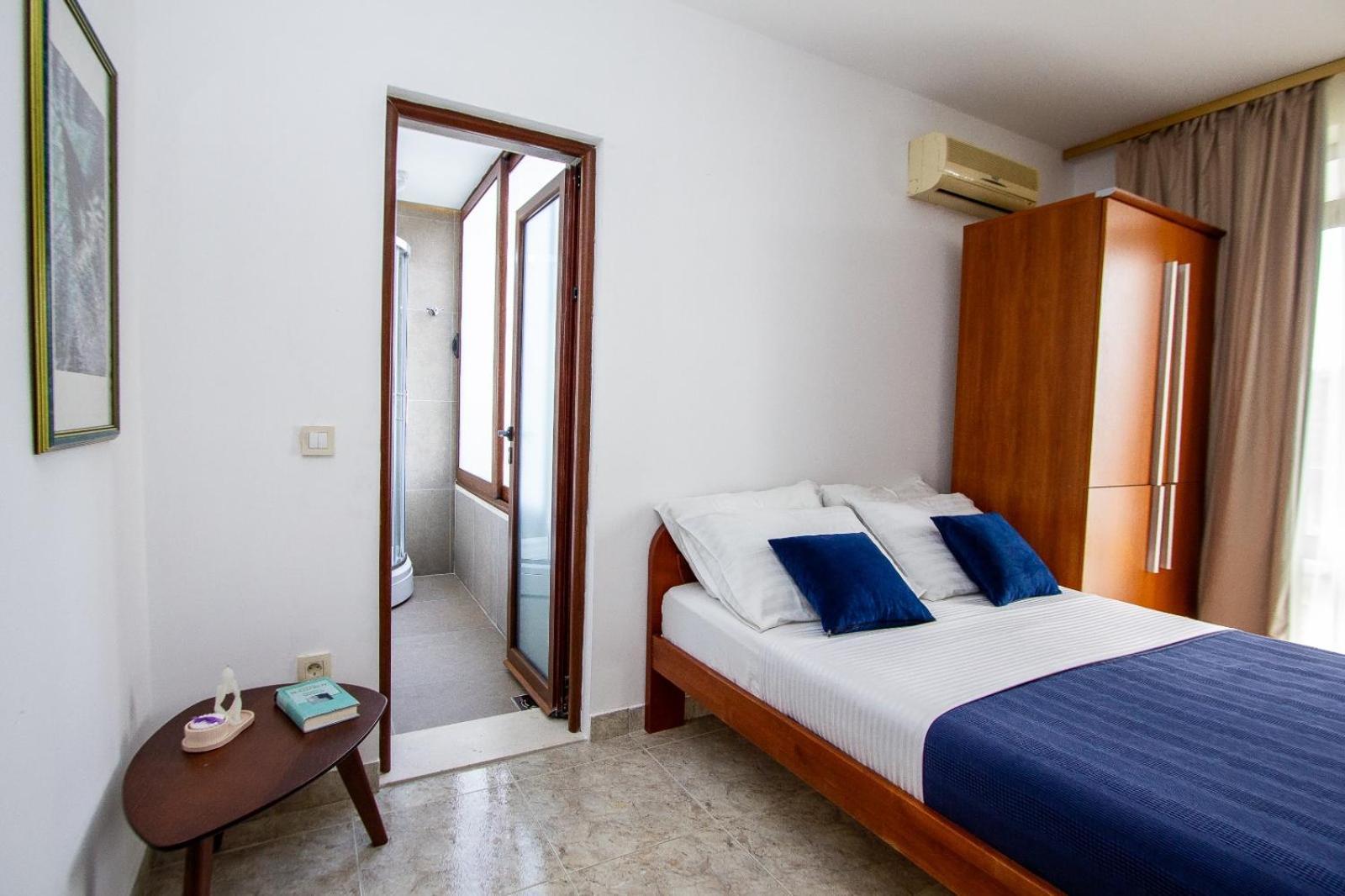 Apartments Ardura Petrovac Buitenkant foto