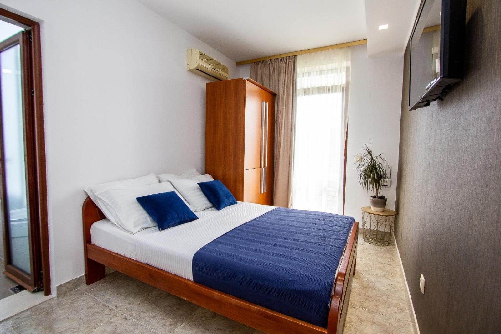 Apartments Ardura Petrovac Buitenkant foto